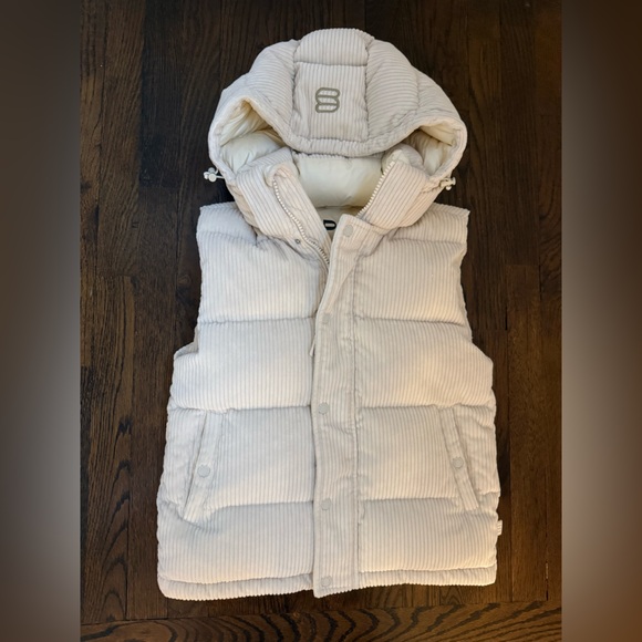 Aritzia Jackets & Blazers - Aritzia Super Puff Corduroy Vest XS